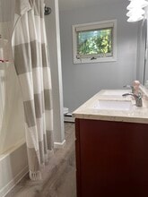 4635 Lake Ave, Unit 4635 in Rochester, NY - Building Photo - Building Photo
