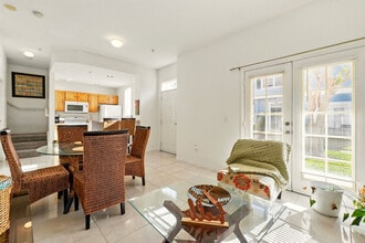 4005 Venetian Bay Dr in Kissimmee, FL - Building Photo - Building Photo