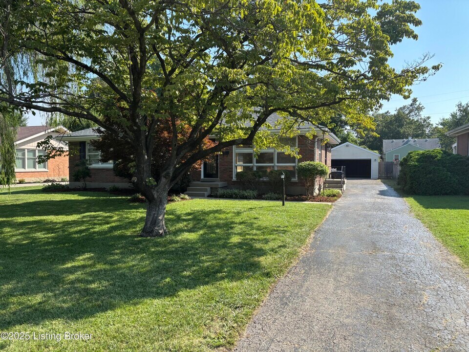 2809 Esther Blvd in Louisville, KY - Building Photo