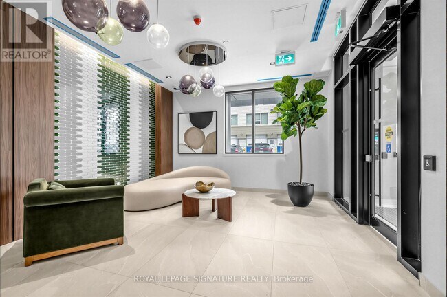 758 Dovercourt Rd in Toronto, ON - Building Photo - Building Photo