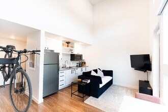 49 Navasota St in Austin, TX - Building Photo - Building Photo