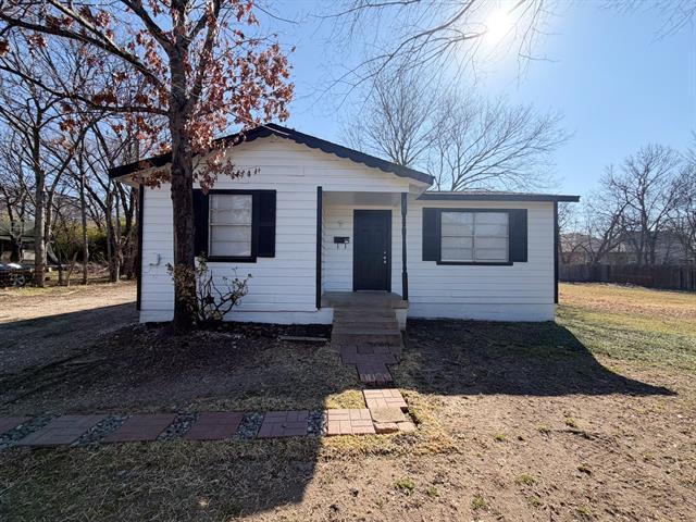 410 N Flat St in Waxahachie, TX - Building Photo - Building Photo