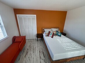 115 Camino de las Crucitas, Unit Casita in Santa Fe, NM - Building Photo - Building Photo
