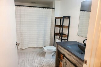 111 N Main St in Royal Oak, MI - Building Photo - Building Photo