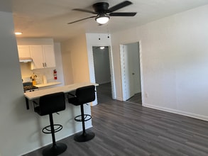 5415 Buena Vista St, Unit 3 in San Antonio, TX - Building Photo - Building Photo