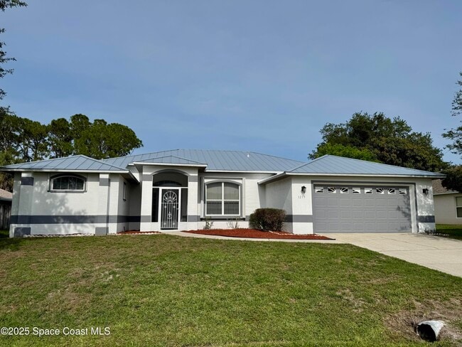 property at 1219 Bluff Ave NE