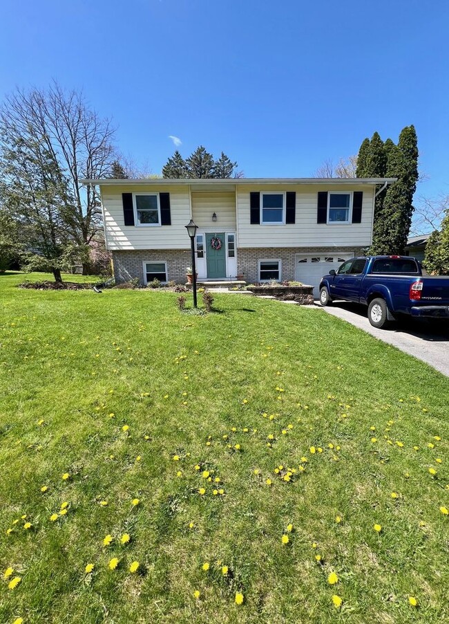 property at 413 West Dr
