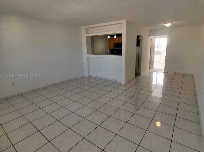 1800 79th Street Causeway in North Bay Village, FL - Building Photo - Building Photo