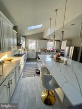 12530 Popes Head Rd in Clifton, VA - Foto de edificio - Building Photo