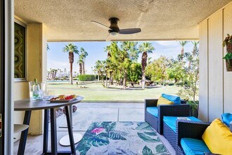 73700 Grapevine St, Unit 6 in Palm Desert, CA - Foto de edificio - Building Photo