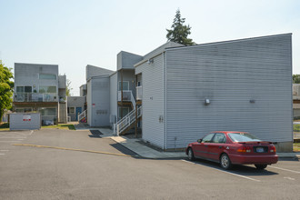 Big River - Crest in Saint Helens, OR - Building Photo - Building Photo