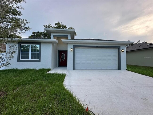 property at 710 S Thacker Ave