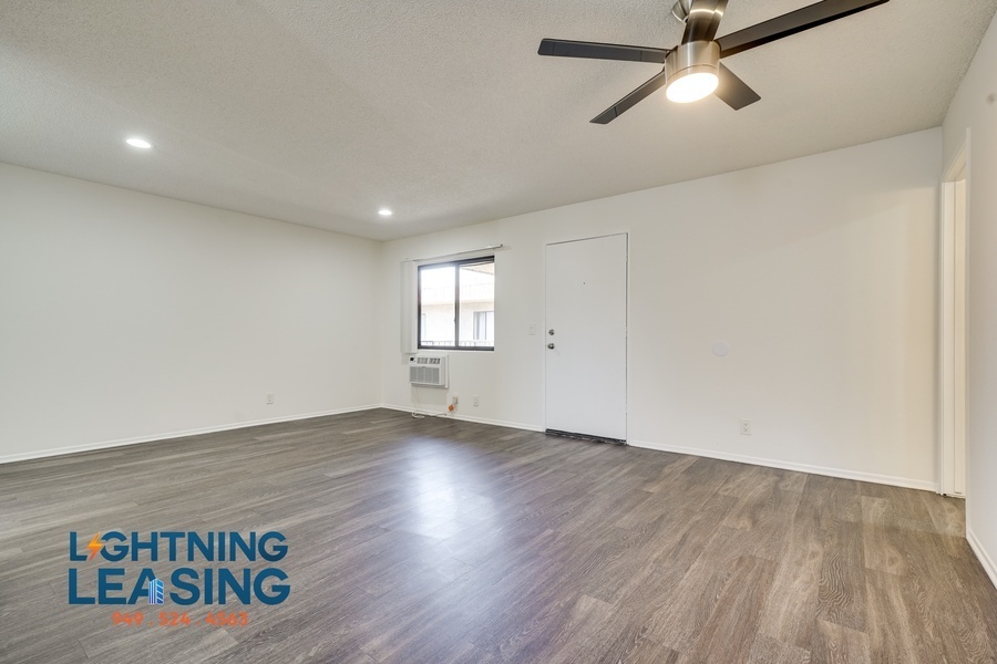 5121-5123 Klump Ave in Los Angeles, CA - Building Photo
