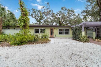 3400 Clark Dr in Sarasota, FL - Building Photo - Building Photo