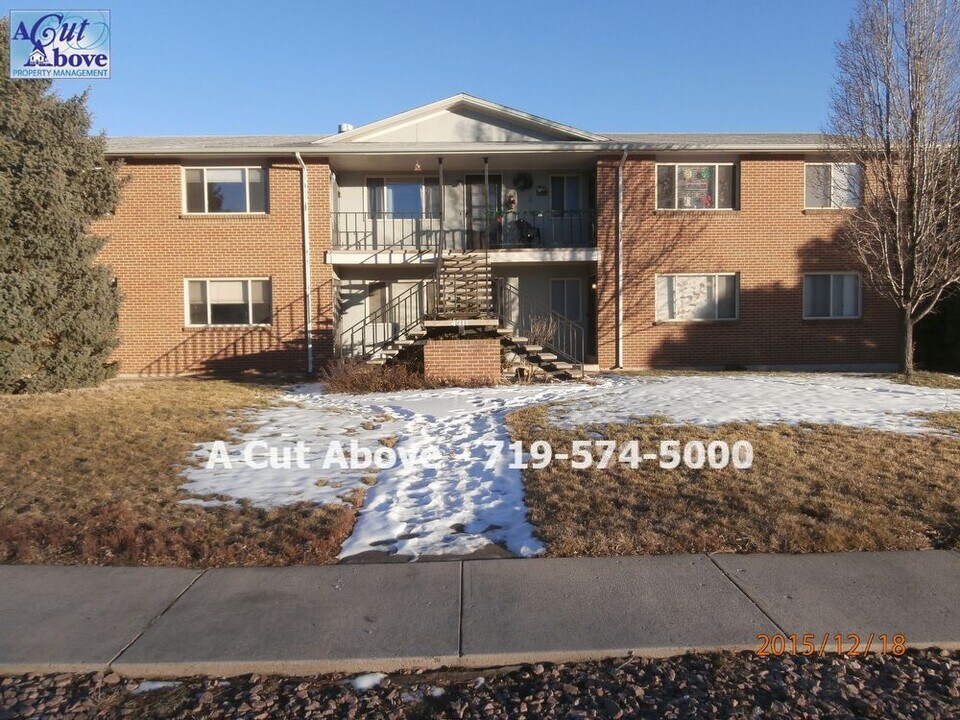 4311 N Chestnut St-Unit -5 in Colorado Springs, CO - Building Photo