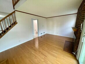 2670 College Hill Cir in Schaumburg, IL - Building Photo - Building Photo