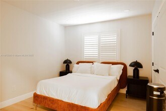 7361 SW 115th St in Miami, FL - Building Photo - Building Photo