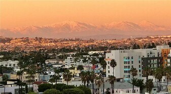 525 E Seaside Way in Long Beach, CA - Building Photo