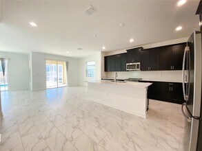 977 Leader St in Davenport, FL - Building Photo - Building Photo