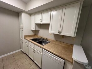 9485 Sunnehanna Blvd in Pensacola, FL - Building Photo - Building Photo