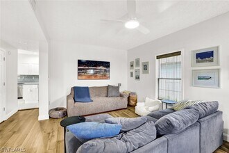 534 Leawood Cir in Naples, FL - Building Photo - Building Photo