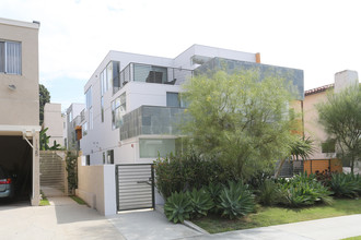 1127 6th St in Santa Monica, CA - Building Photo - Primary Photo