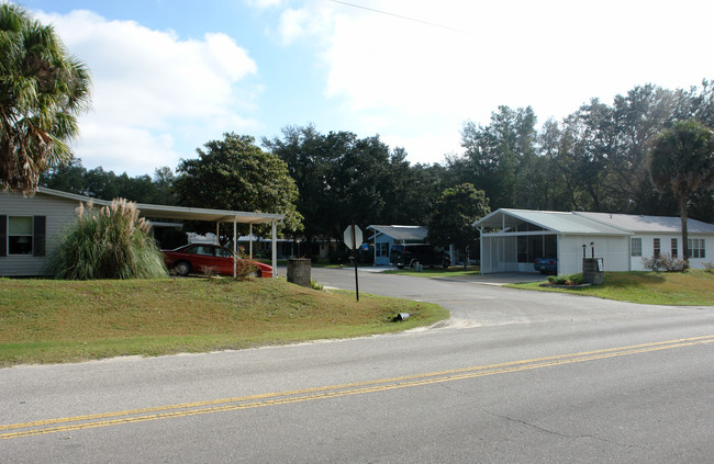 Classic Oaks Village in Ocala, FL - Building Photo - Building Photo