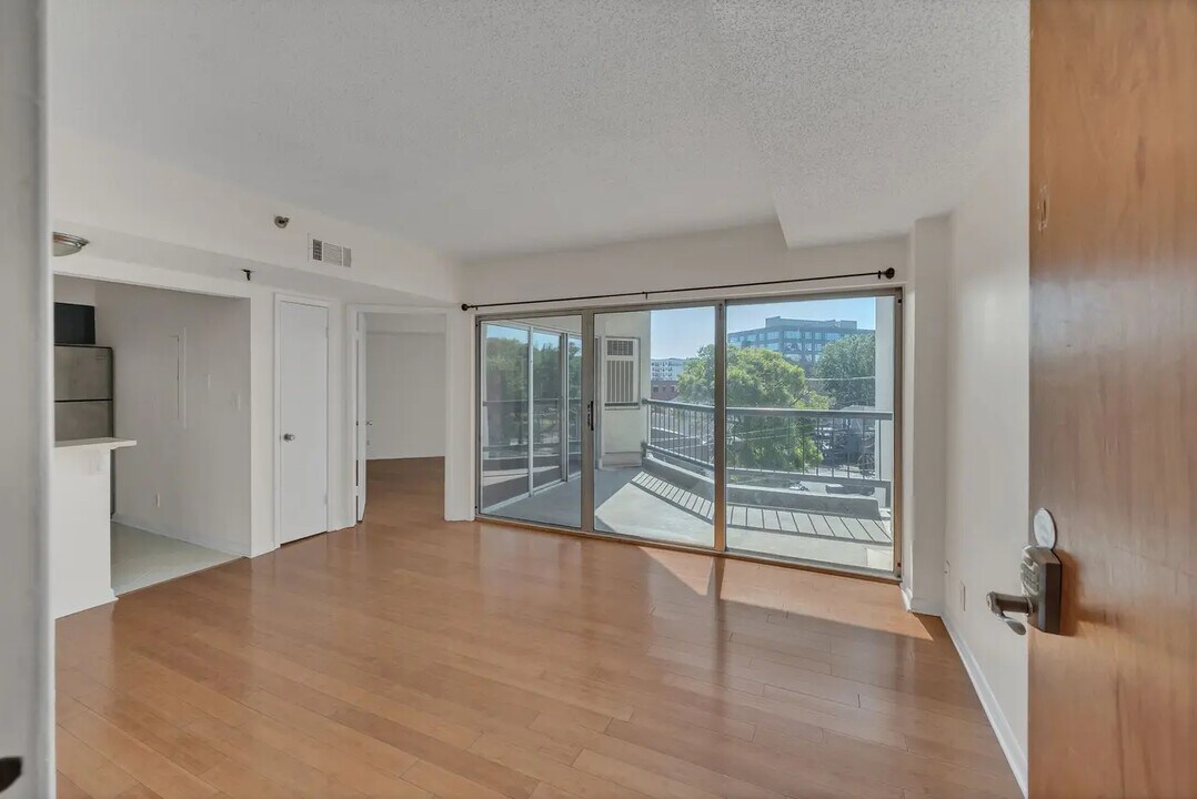 900 19th Ave S in Nashville, TN - Building Photo