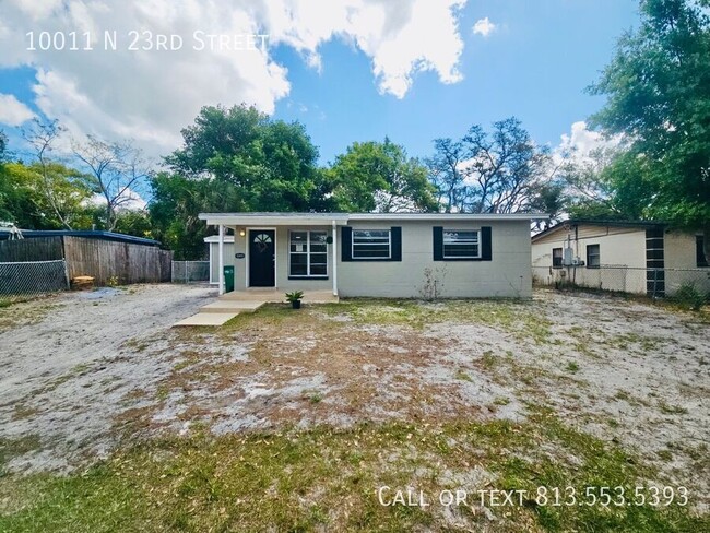 10011 N 23rd St in Tampa, FL - Building Photo - Building Photo