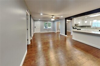 281 Sumter Dr NE in Marietta, GA - Building Photo - Building Photo