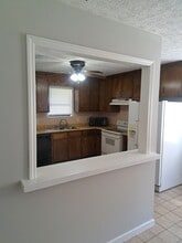 271 E Wright St, Unit 2 in Winder, GA - Building Photo - Building Photo