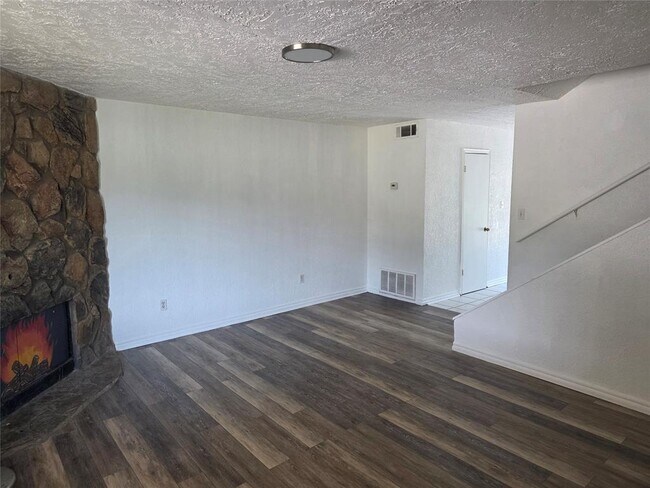 property at 637 Sinclair Dr