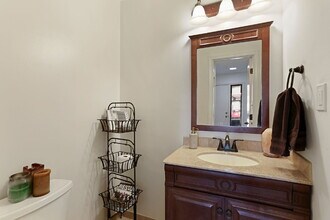 2104 Cartwright Pl in Reston, VA - Building Photo - Building Photo