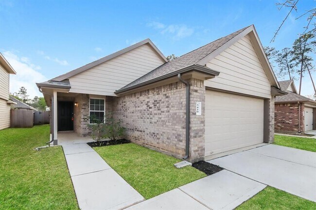 3420 Cannon Dr in Conroe, TX - Building Photo - Building Photo