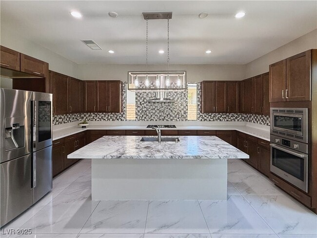 property at 2 Sugarberry Ln