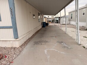 3601 E Wyoming Ave in Las Vegas, NV - Foto de edificio - Building Photo