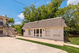 Villas at 1404 in Fort Worth, TX - Building Photo - Building Photo