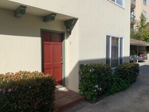 655 Oakland Ave in Oakland, CA - Building Photo - Building Photo