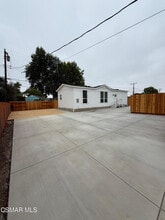 1355 Calle Durazno in Thousand Oaks, CA - Building Photo - Building Photo