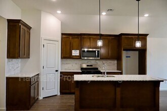 627 Trails End Dr in Shawnee, OK - Building Photo - Building Photo