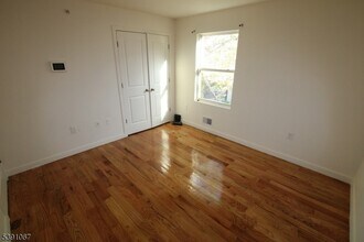 100 Grove Terrace in Newark, NJ - Building Photo - Building Photo