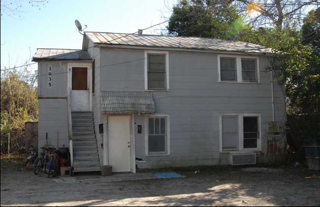 1931 Clement Ave in North Charleston, SC - Building Photo - Building Photo