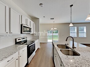 2795 Wilder Meadows Ln in Plant City, FL - Foto de edificio - Building Photo