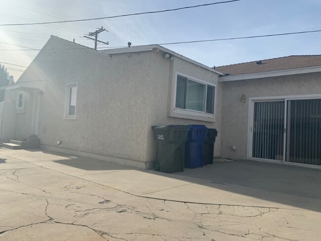 7973 Harper Ave in Downey, CA - Building Photo - Building Photo
