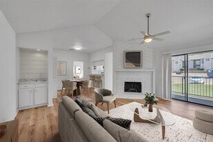 6044 Stoneybrook Dr in Fort Worth, TX - Building Photo