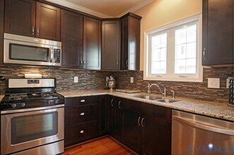 2532 Liesfeld Parkway in Glen Allen, VA - Foto de edificio - Building Photo