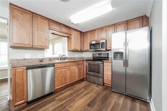 191 E Seminole Dr in Venice, FL - Building Photo - Building Photo