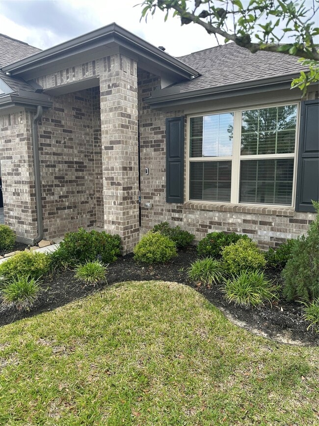 property at 8622 Flamingo Bay Ln