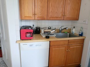 224 Banks St-Unit -2 in Cambridge, MA - Building Photo - Building Photo