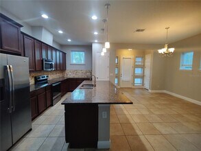 8075 Schelling St in Orlando, FL - Building Photo - Building Photo